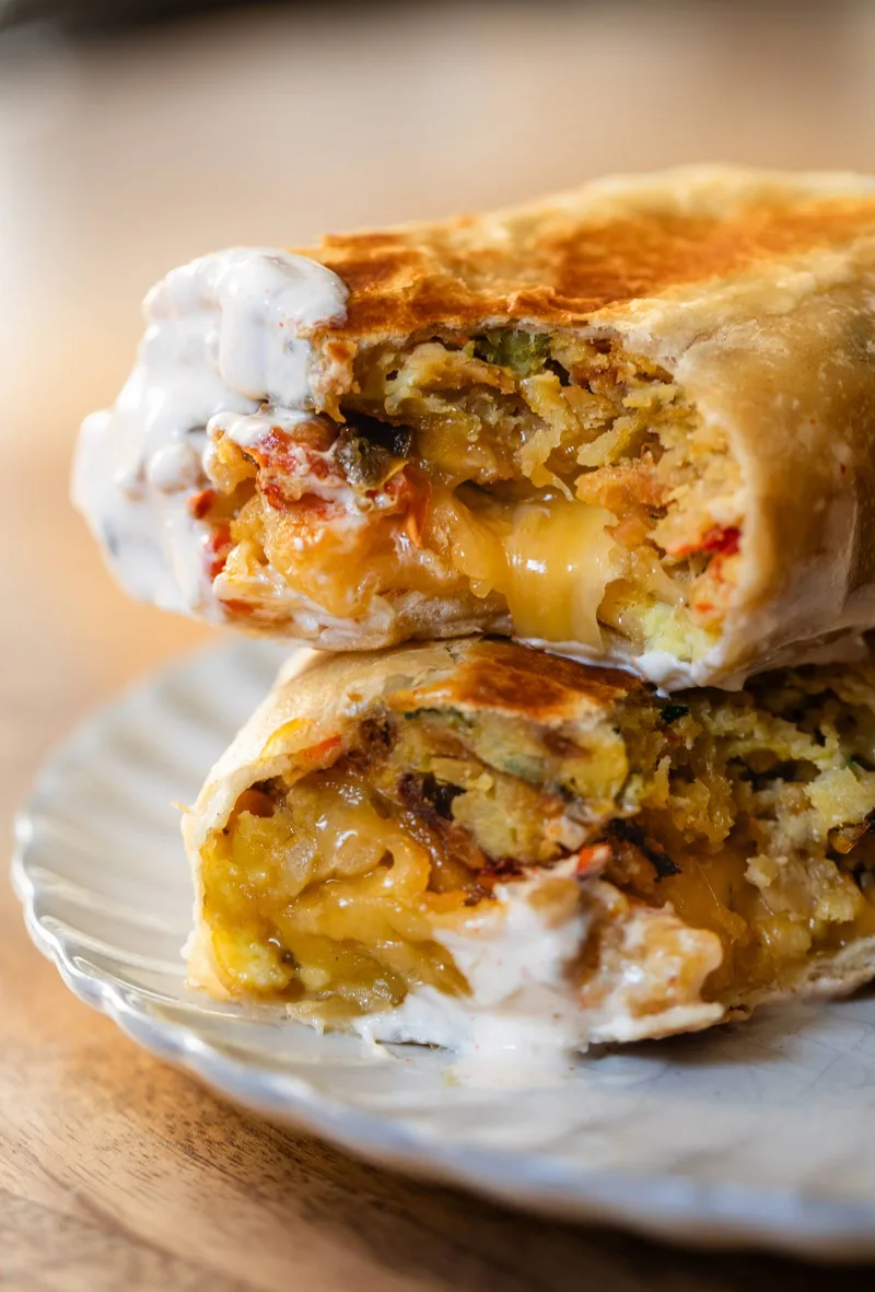 {"en":"Sheet Pan Breakfast Burritos with Creamy Chipotle Sauce","ar":null}